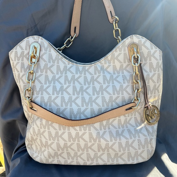 Michael Kors Handbags - MICHAEL KORS BEIGE TOTE